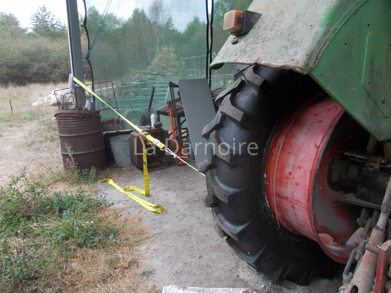 Attempting to seat the bead on the new tyre