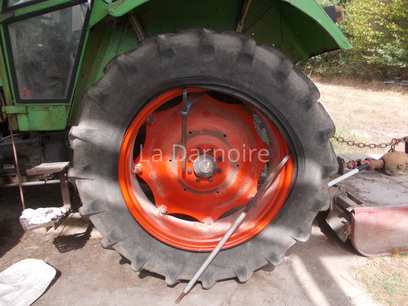 Using tyre levers to remove the tyre